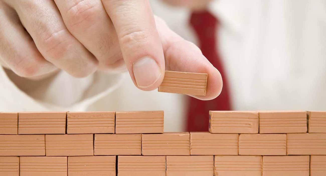 What Can a Party Wall Delay Actually Cost a Project Swindon?